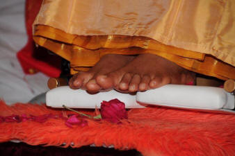 Sri Sathya Sai Baba - Lotus Feet of Bhagawan