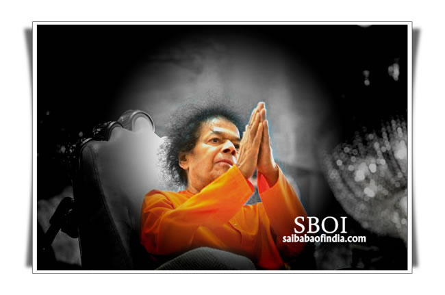 Sri Sathya Sai Baba – Namaskar Photos