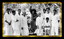 sathya-sai-baba-rare-photo-black-white-old-blessings