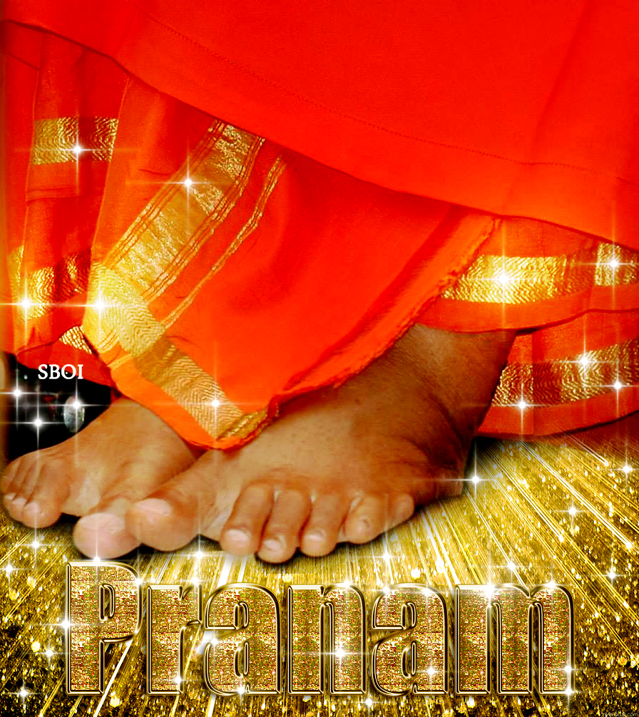 sri-sathya-sai-baba-lotus-feet-golden